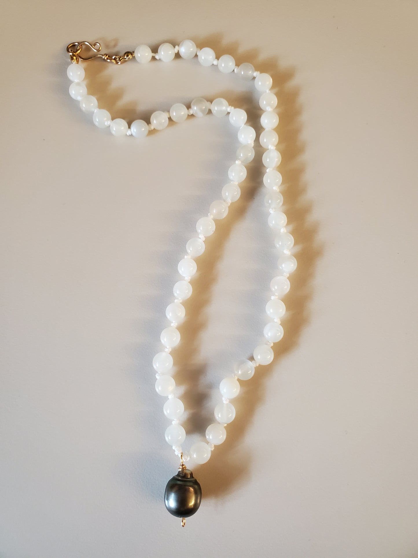 Gemstone Necklace Moonstone & Tahitian