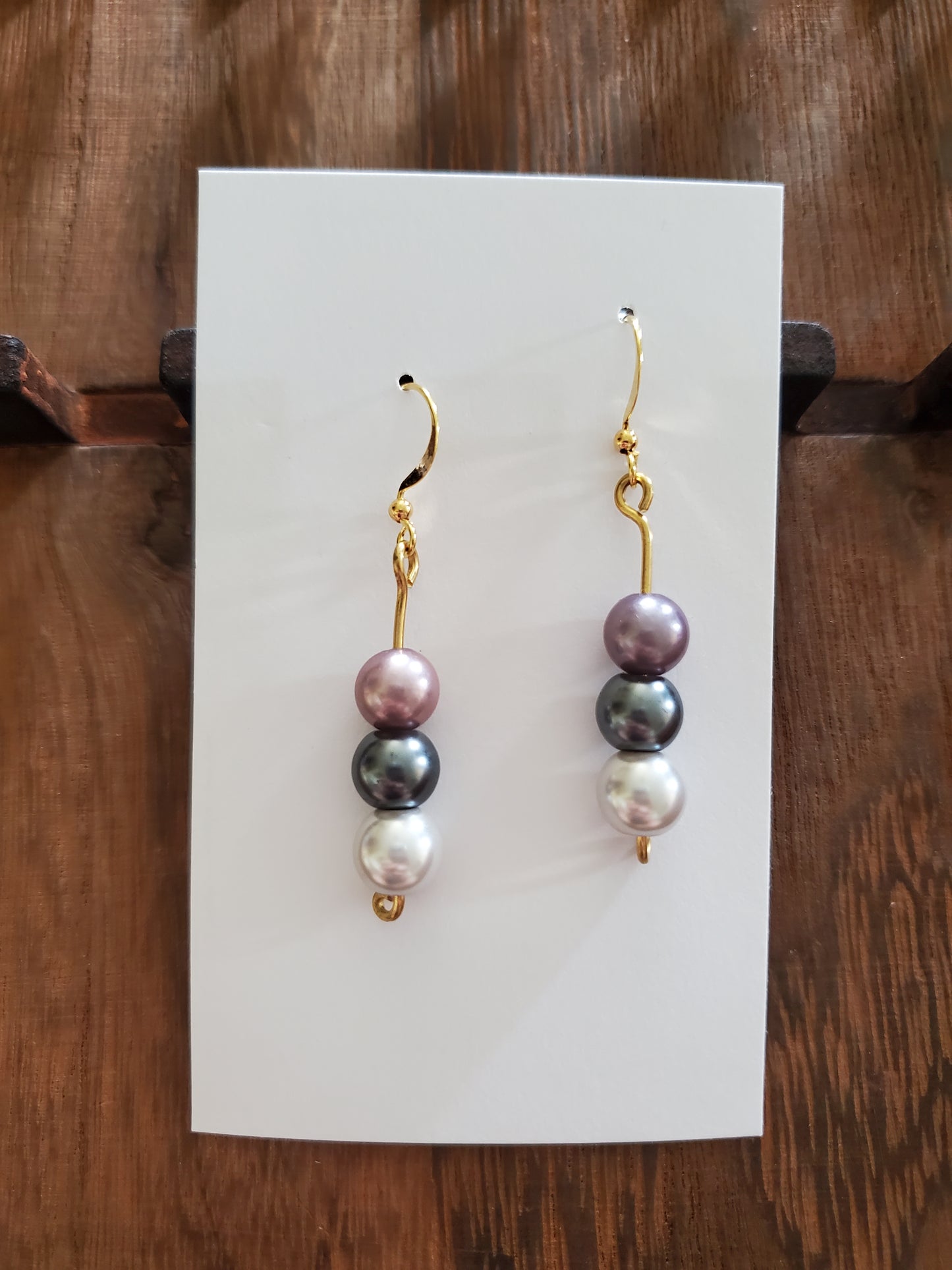 Shell Pearl Earrings