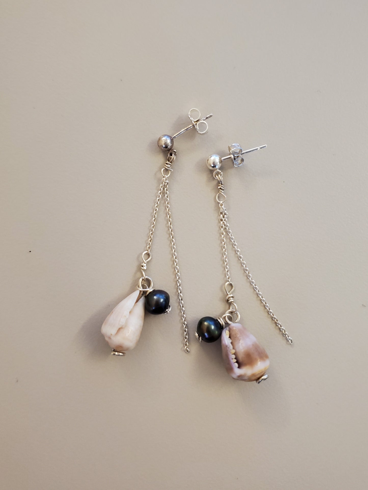 Shell & Freshwater Dangle