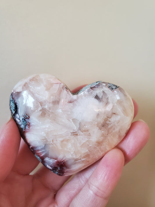 Stilbite Heart Palm Stone