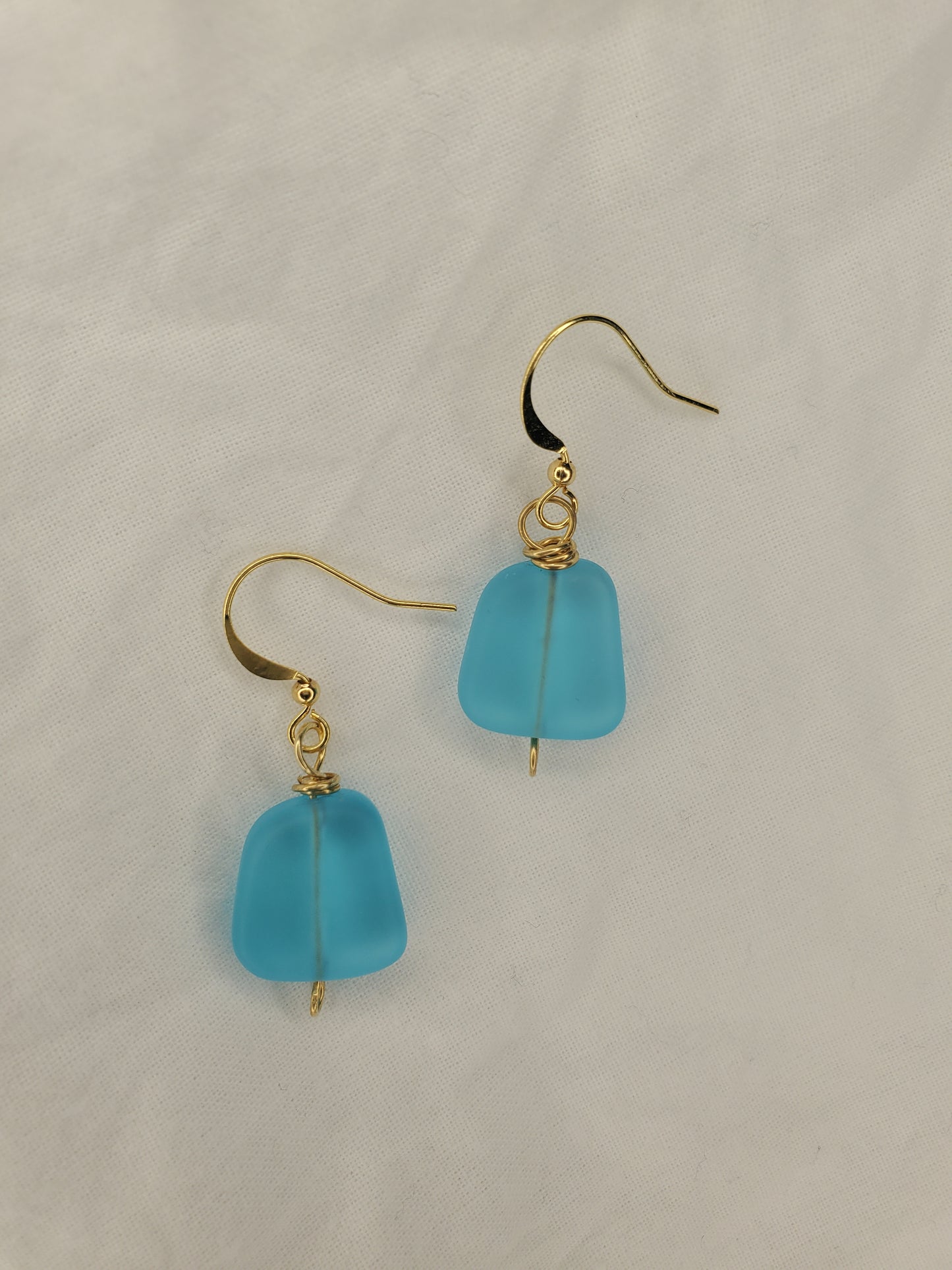 Sea Glass Dangle Light Blue