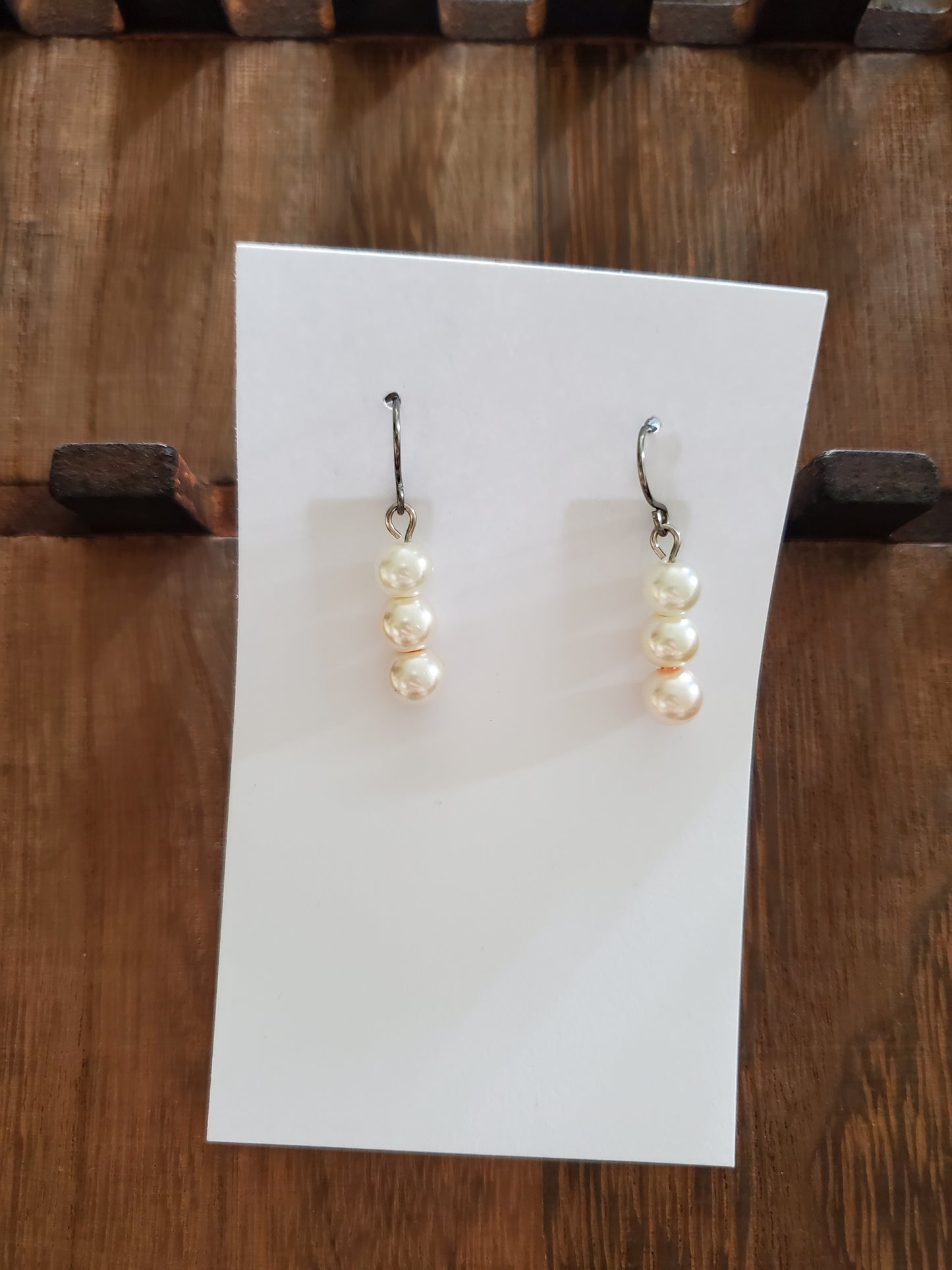 Shell Pearl Earrings