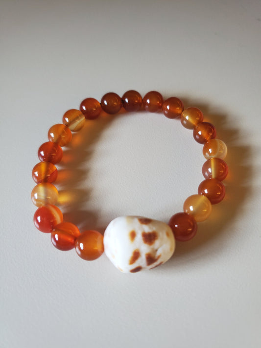 Carnelian/Shell Gemstone Stretch Bracelet