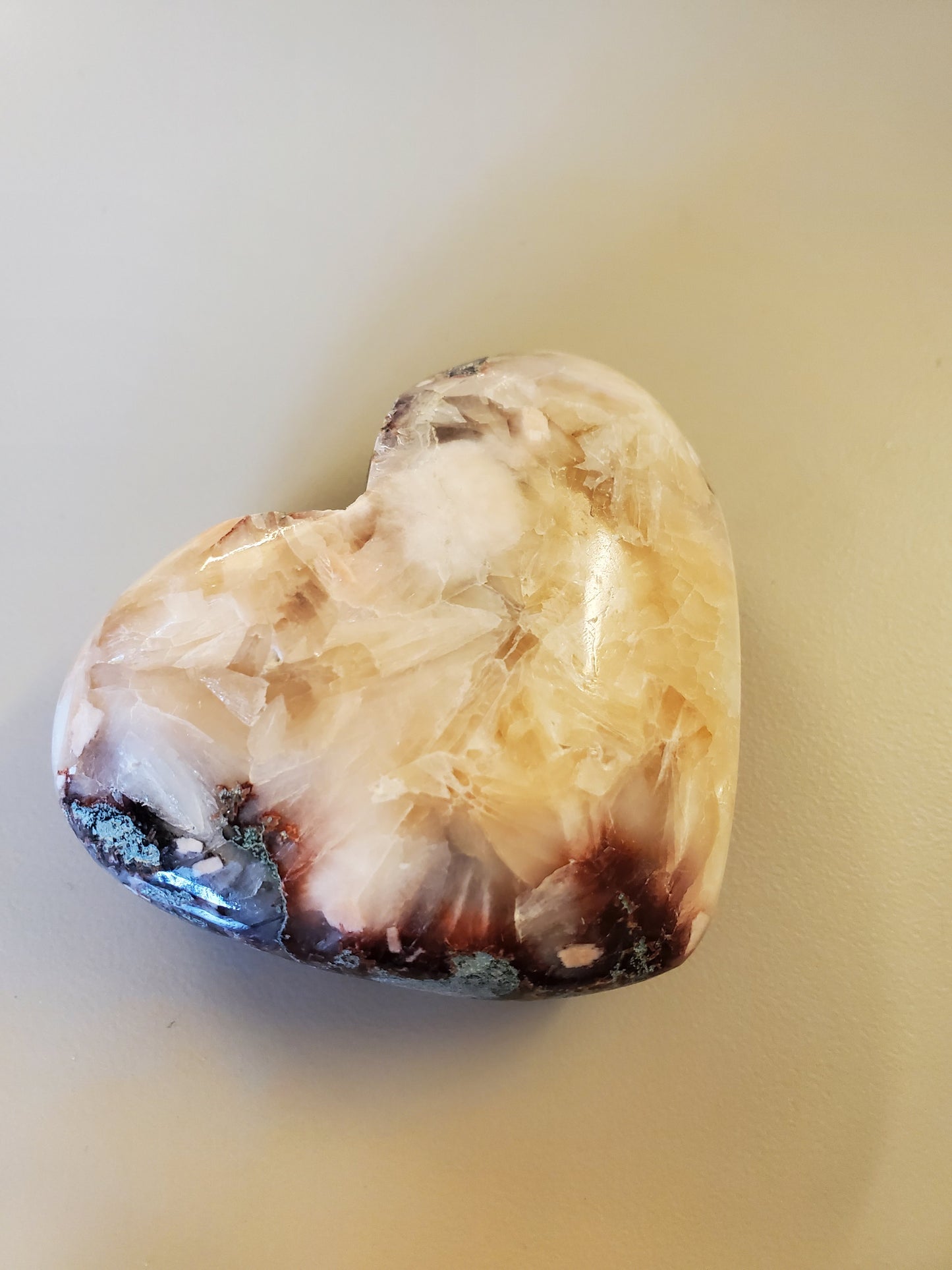 Stilbite Heart Palm Stone