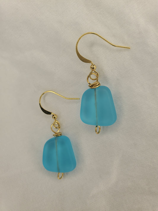 Sea Glass Dangle Light Blue