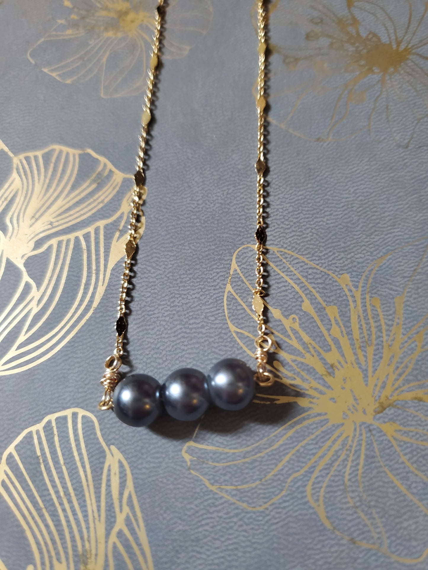 Shell Pearl Necklace