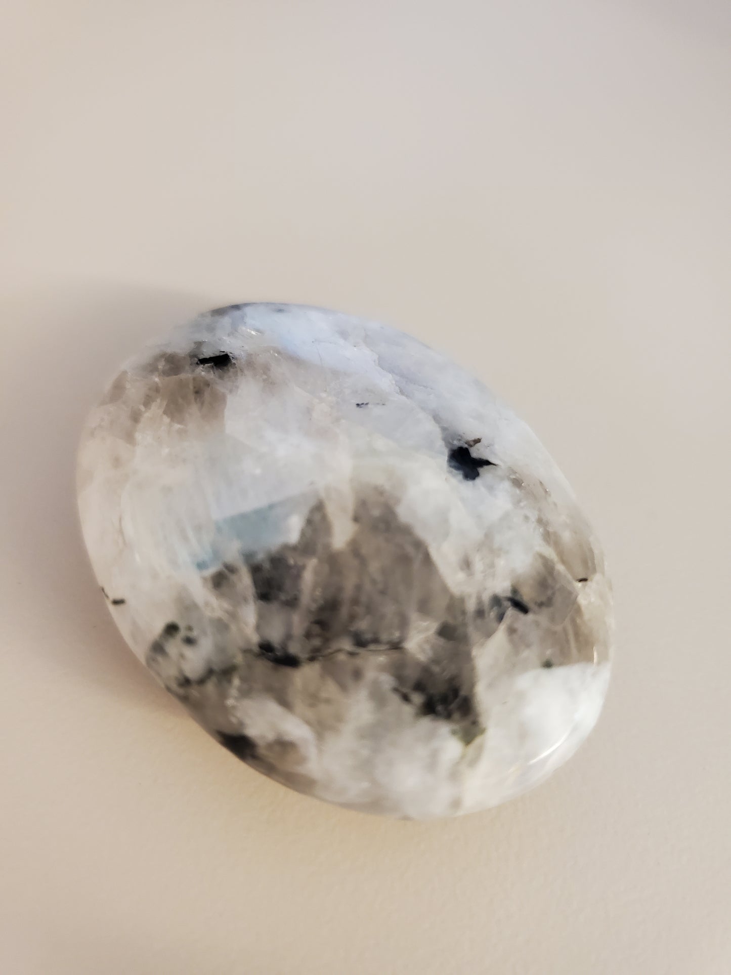 Moonstone Palm Stone