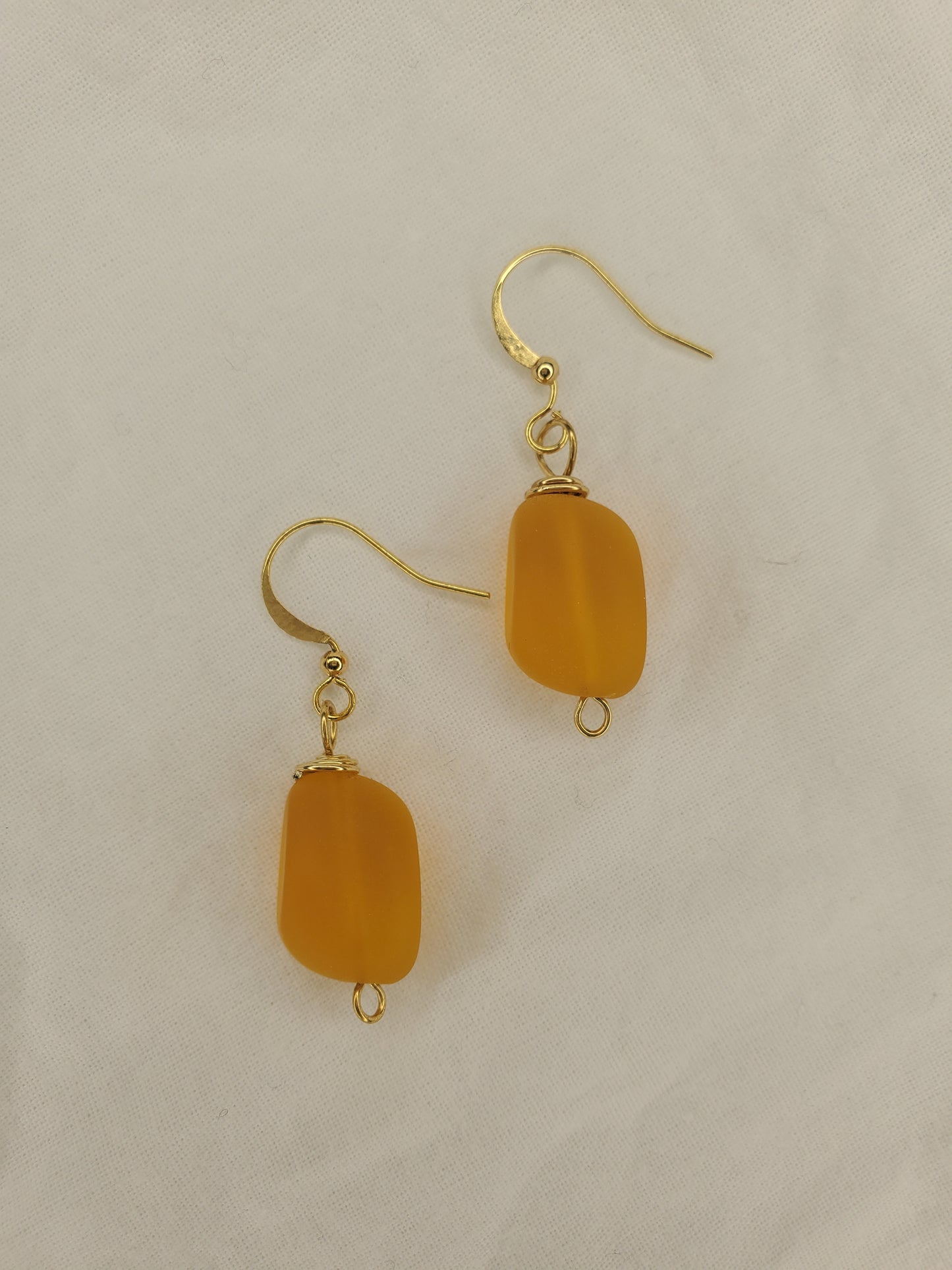 Sea Glass Dangle Dark Mustard